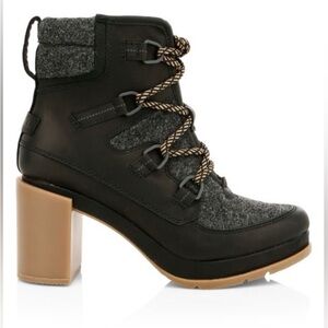 Sorel Black leather and Gray felt Heeled Boots